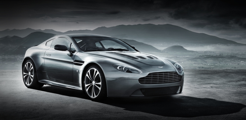 Zdjęcia auta Aston Martin Vantage Coupe 6.0 V12 48V