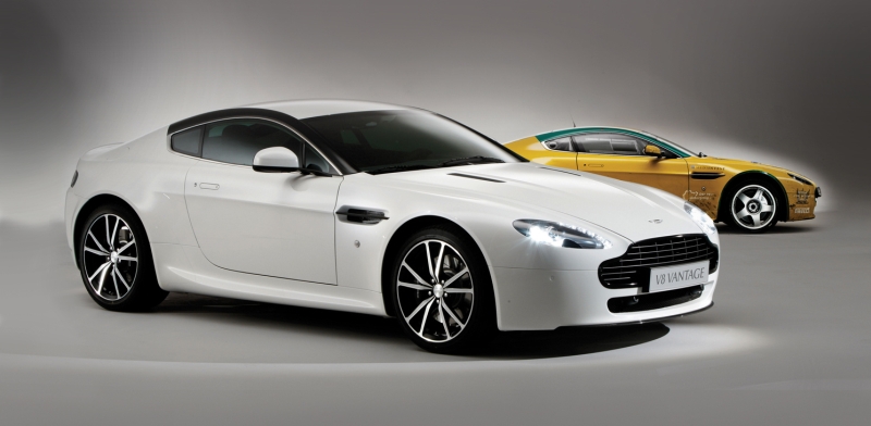 Zdjęcia auta Aston Martin Vantage Coupe N420 4.7 V8