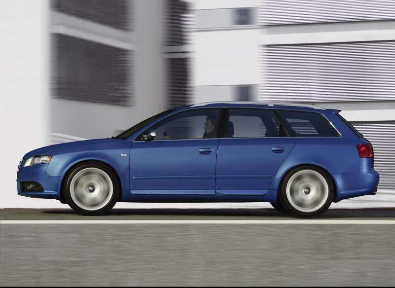 Zdjęcia auta Audi S4 Avant (B7) 4.2 V8