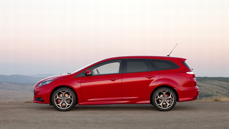 Zdjęcia auta Ford Focus Turnier III ST 2.0 EcoBoost