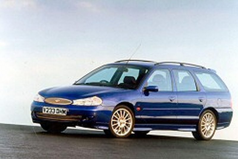 Zdjęcia auta Ford Mondeo Turnier II ST200 