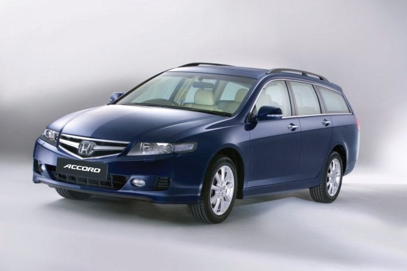 Zdjęcia auta Honda Accord Tourer VII 2.0i-VTEC 16V automat