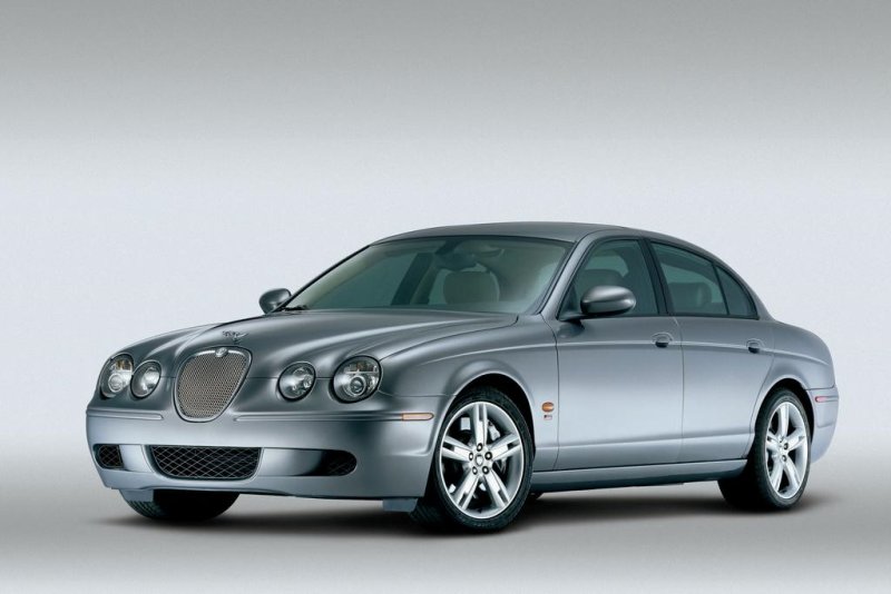 Zdjęcia auta Jaguar S-Type R 4.2 V8 Supercharged  Euro3