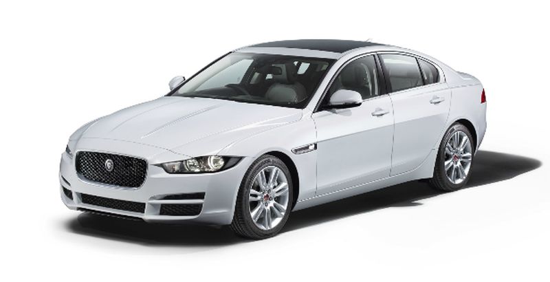 Zdjęcia auta Jaguar XE (X760) 25t 16V Stop/Start-System automat AWD