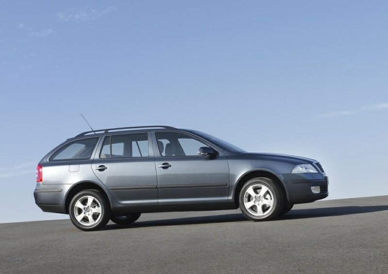 Zdjęcia auta Skoda Octavia II (1Z) 2.0 TDI PD DPF 4x4