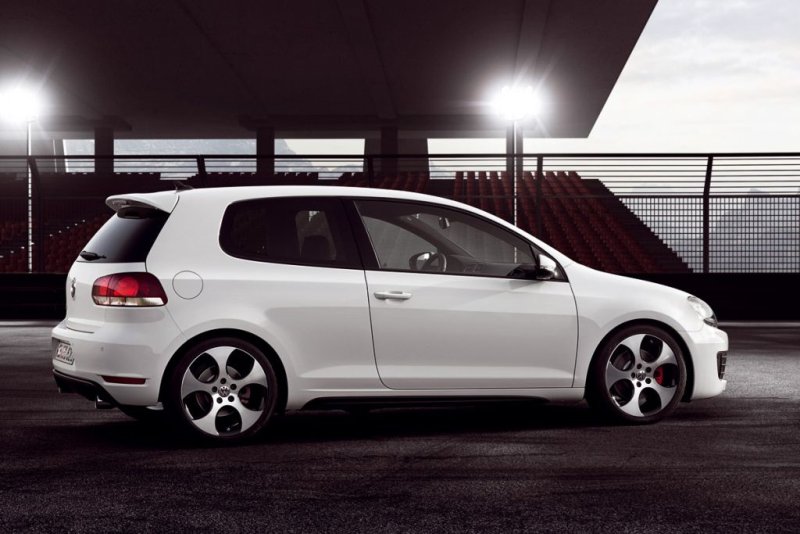 Zdjęcia auta Volkswagen Golf VI (5K) GTI 2.0 TSI DSG